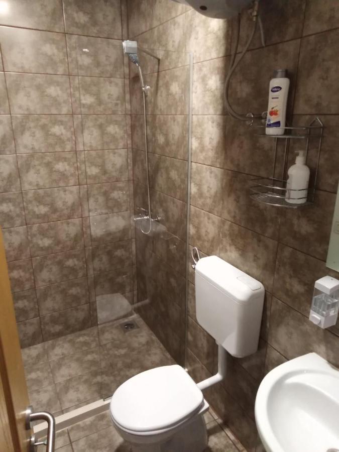 Vinarija "Delmo" Apartments Trebin Dış mekan fotoğraf