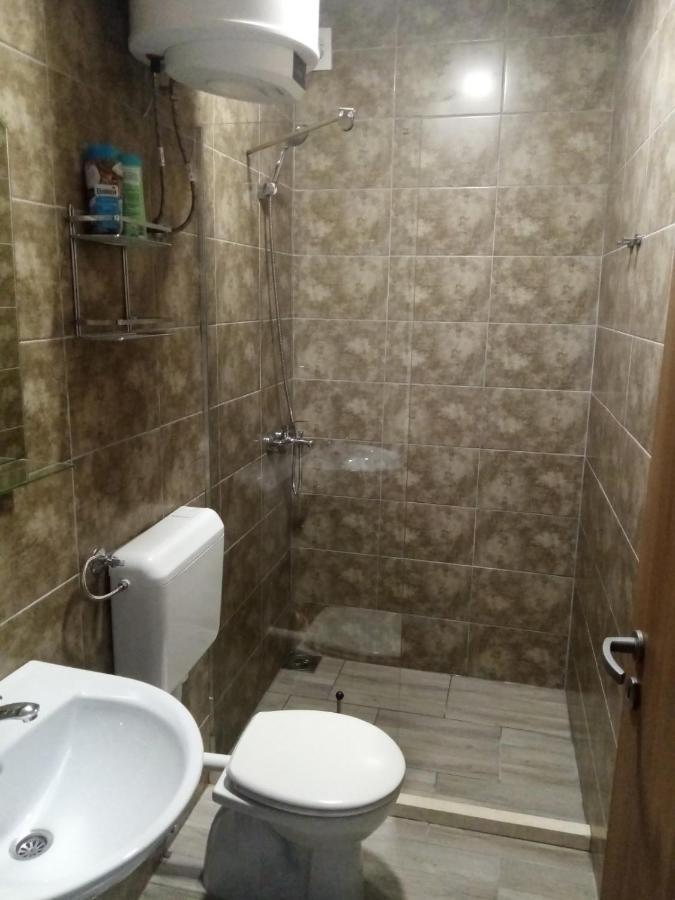 Vinarija "Delmo" Apartments Trebin Dış mekan fotoğraf